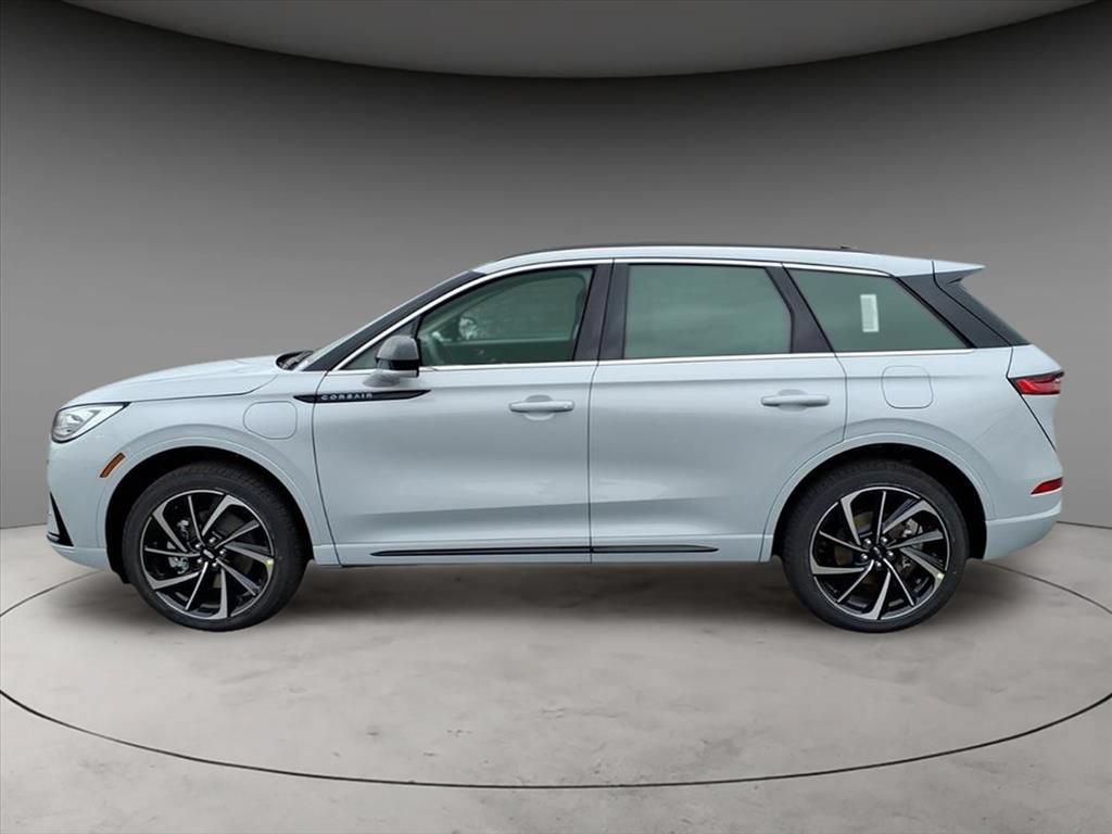 New 2026 Lincoln Corsair Grand Touring AWD/4WD image 2