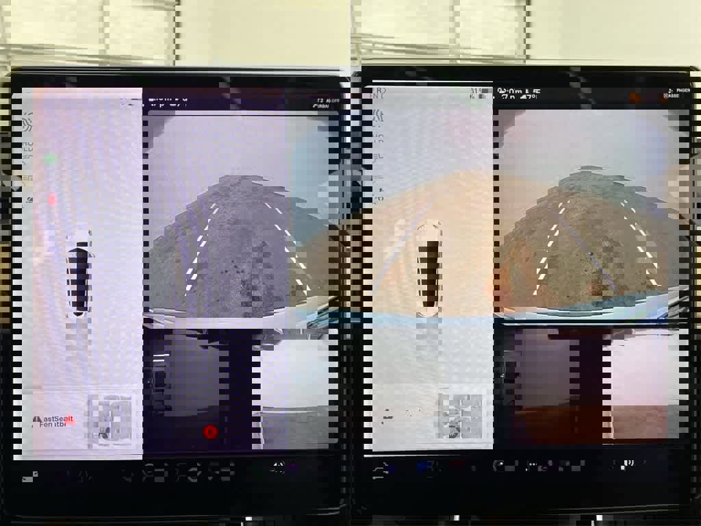 Used 2018 Tesla Model 3 Long Range image 24