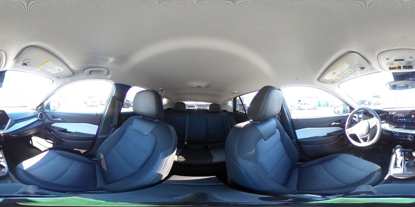 Used 2025 Chevrolet Trax LT image 40