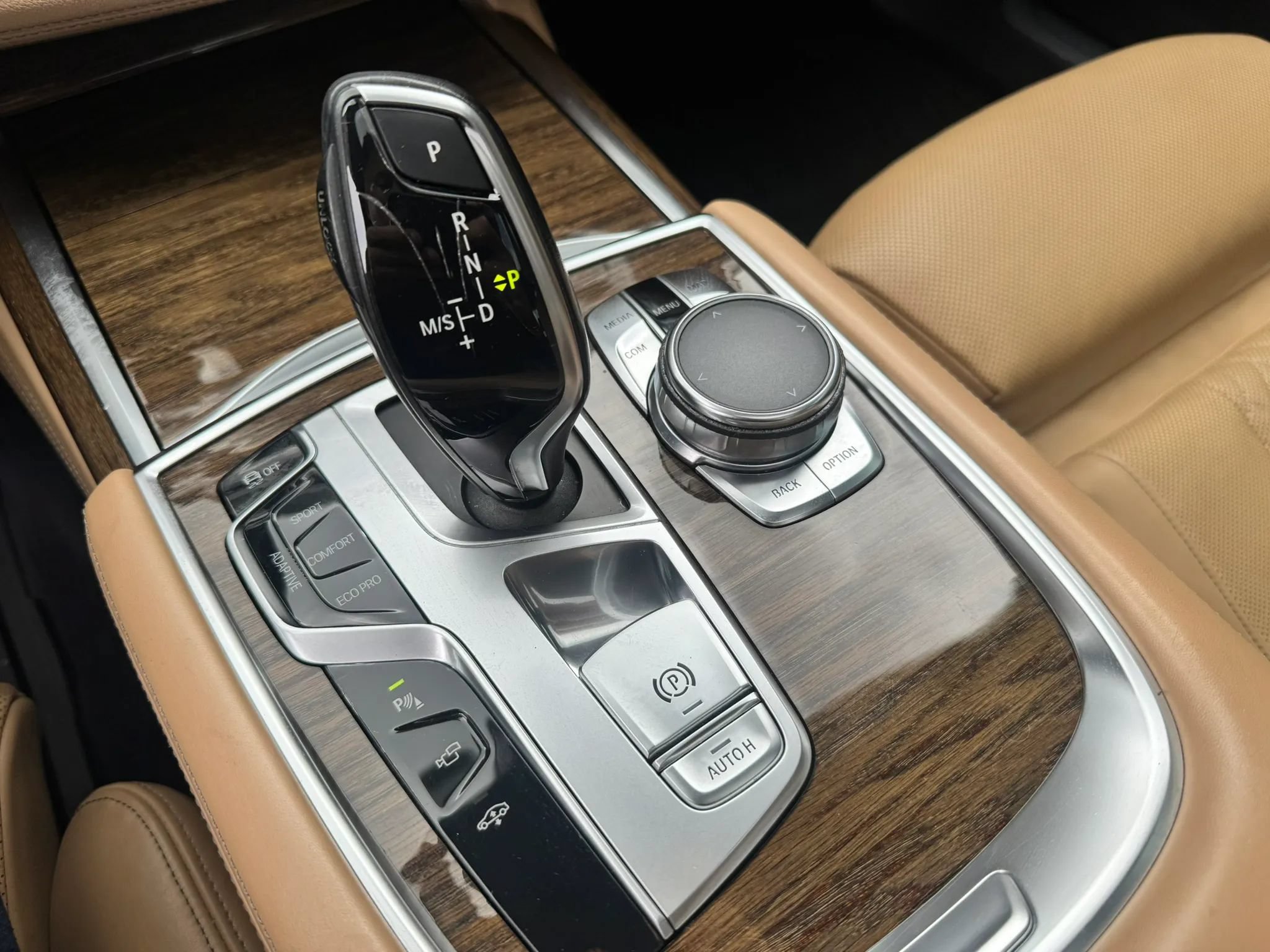 Used 2016 BMW 750i xDrive AWD/4WD image 33