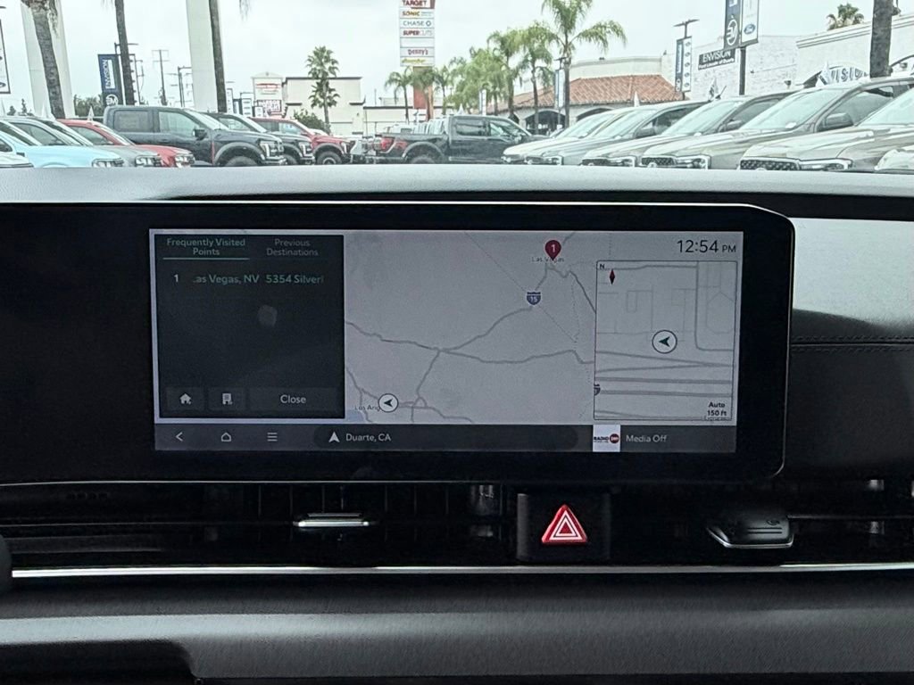 Used 2025 Kia Carnival EX FWD image 24