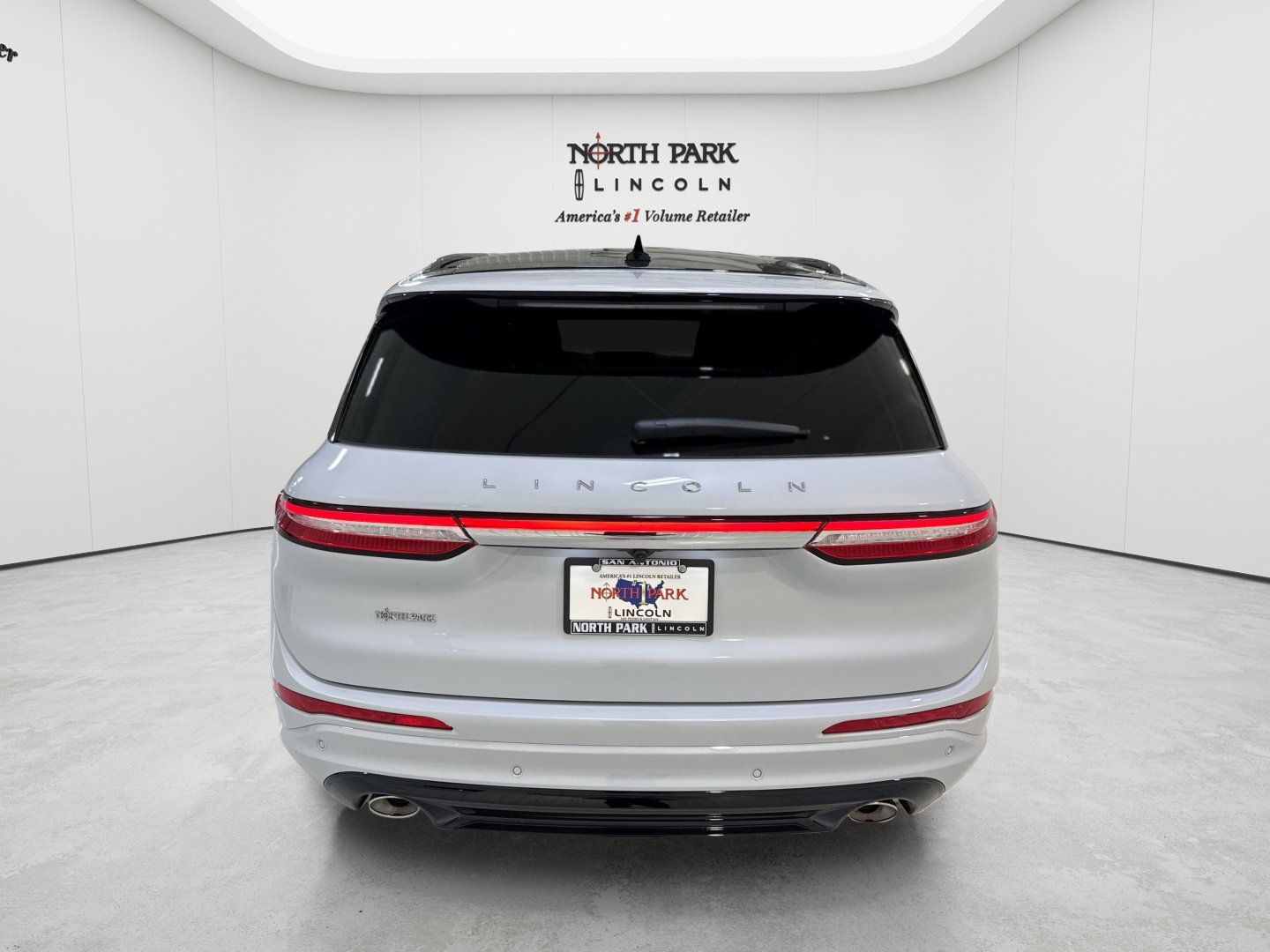 New 2026 Lincoln Corsair Reserve FWD image 27