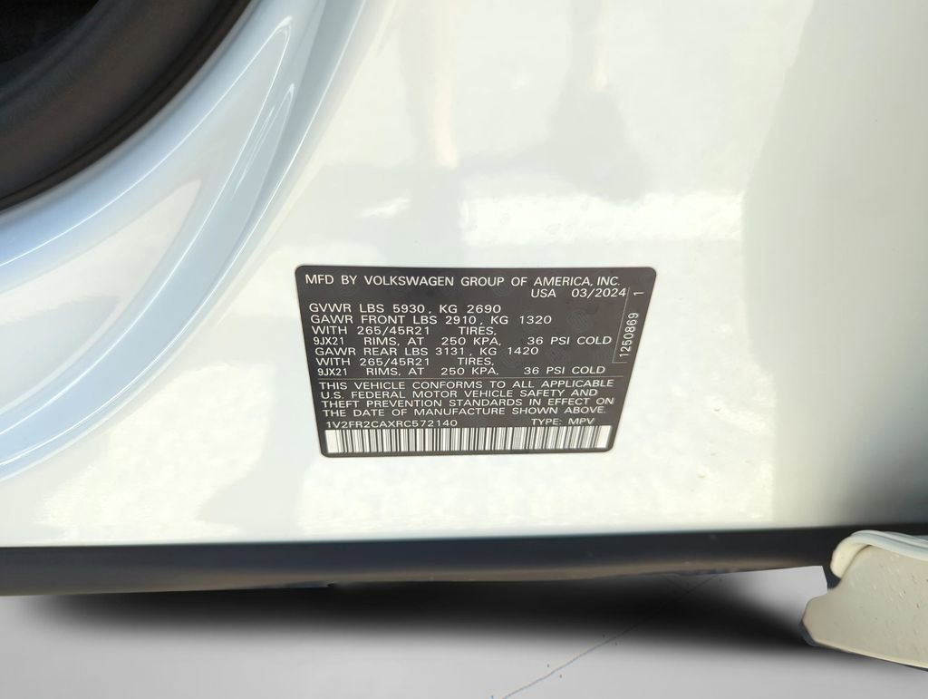 Used 2024 Volkswagen Atlas SEL Premium R-Line image 50