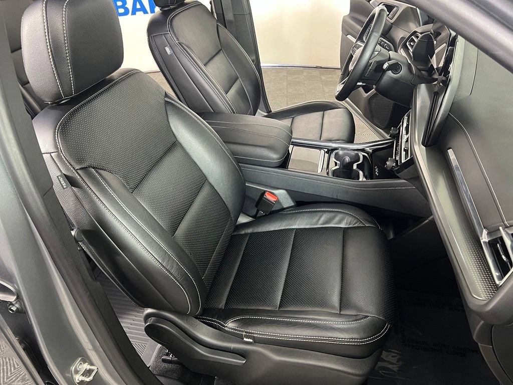 Certified 2024 Chevrolet Traverse LT w/ LPO, Floor Liner Package AWD/4WD image 11