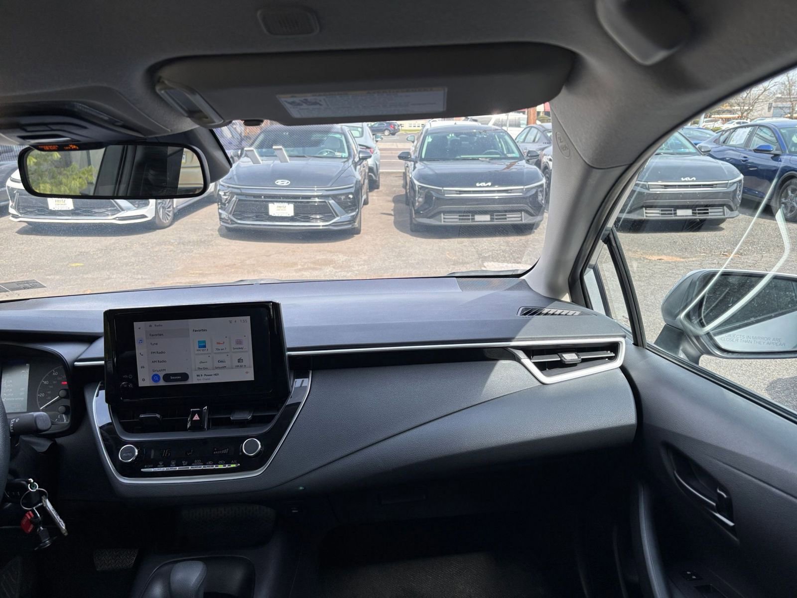 Used 2025 Toyota Corolla LE FWD image 36
