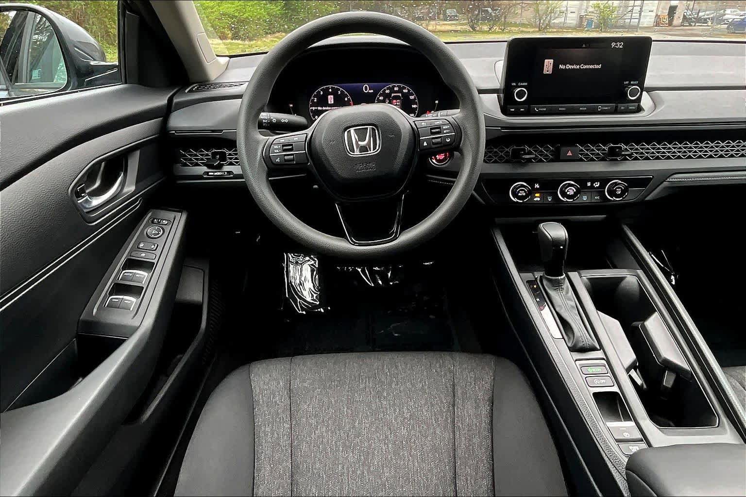 Used 2025 Honda Accord LX image 7