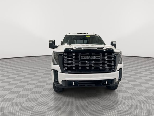 Used 2025 GMC Sierra 2500 Denali Ultimate image 3