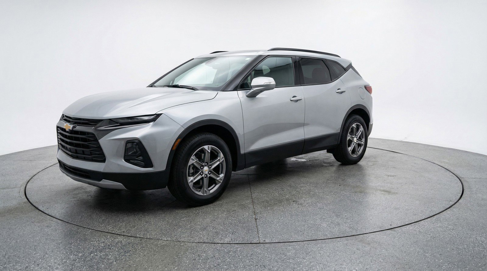 Used 2025 Chevrolet Blazer LT image 3