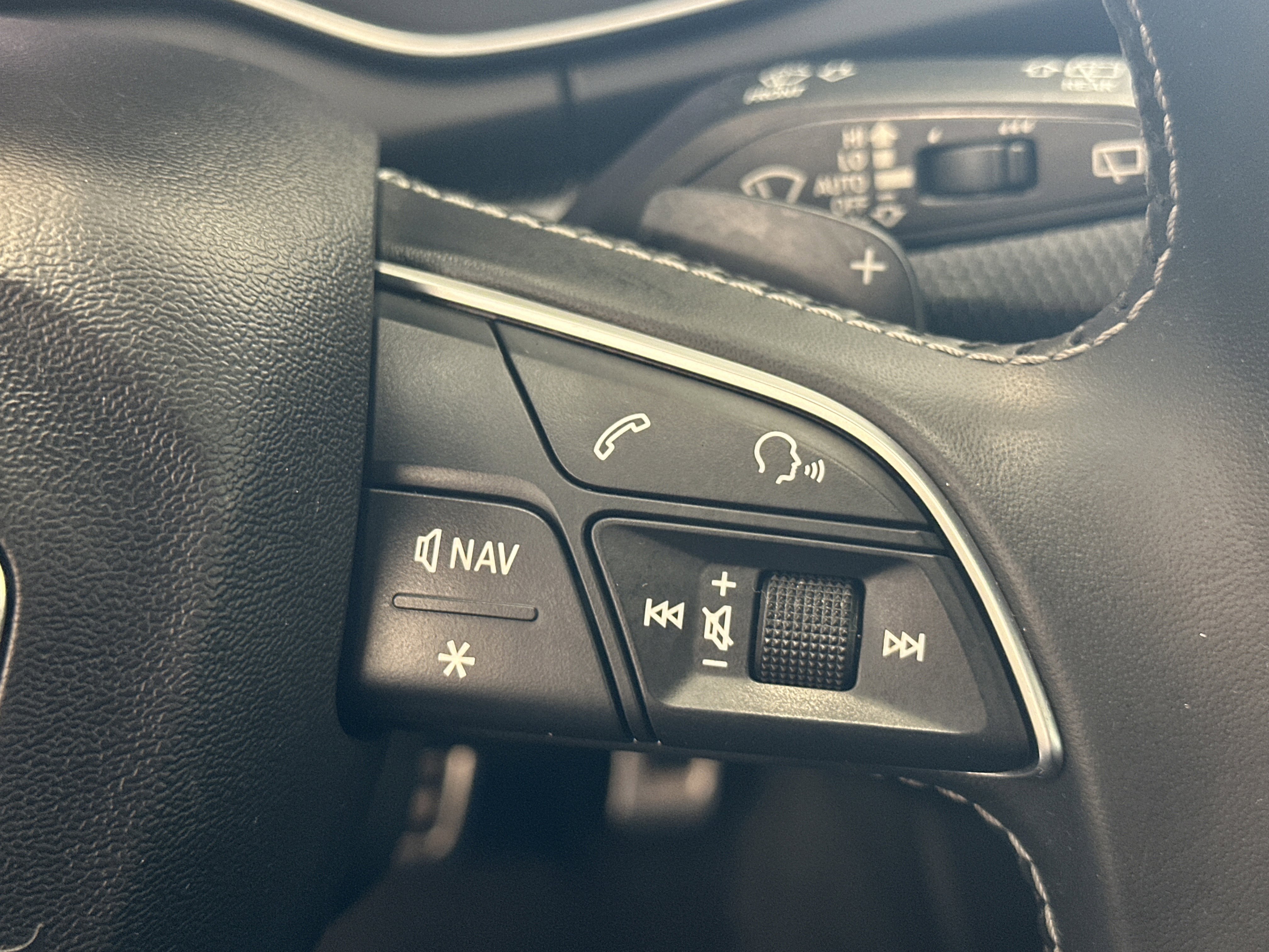 Used 2019 Audi SQ5 Premium Plus w/ Premium Plus Package image 34