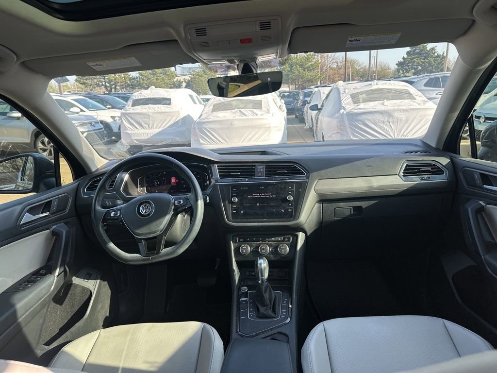 Used 2019 Volkswagen Tiguan SEL image 11