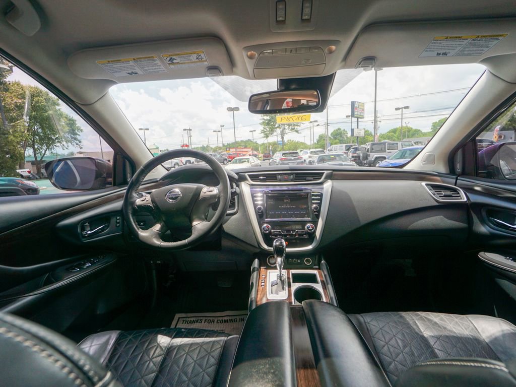 Used 2019 Nissan Murano Platinum w/ Cargo Package image 2