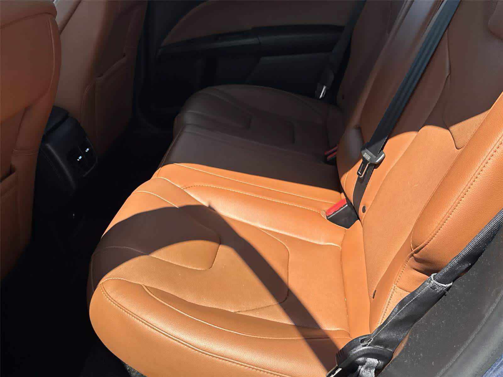 Used 2019 Ford Fusion Energi Titanium FWD image 14