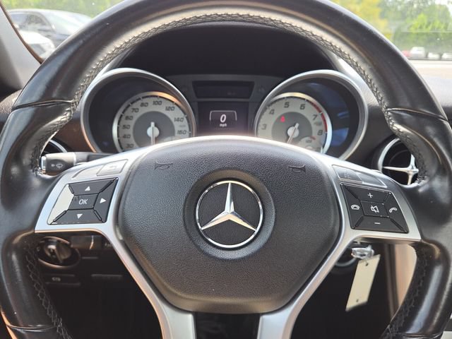 Used 2015 Mercedes-Benz SLK 250 w/ Premium Package image 10