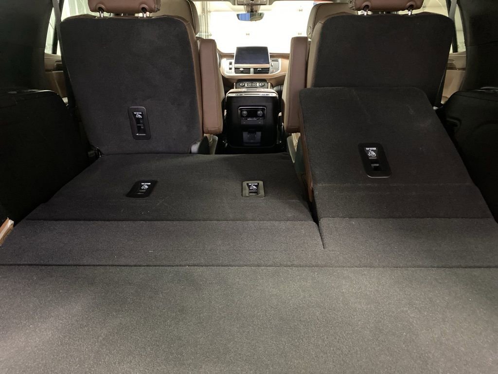 Used 2022 Chevrolet Tahoe High Country AWD/4WD image 19