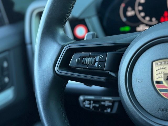 Certified 2025 Porsche Cayenne image 20