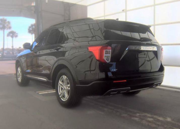 Used 2022 Ford Explorer XLT w/ Equipment Group 202A RWD image 5
