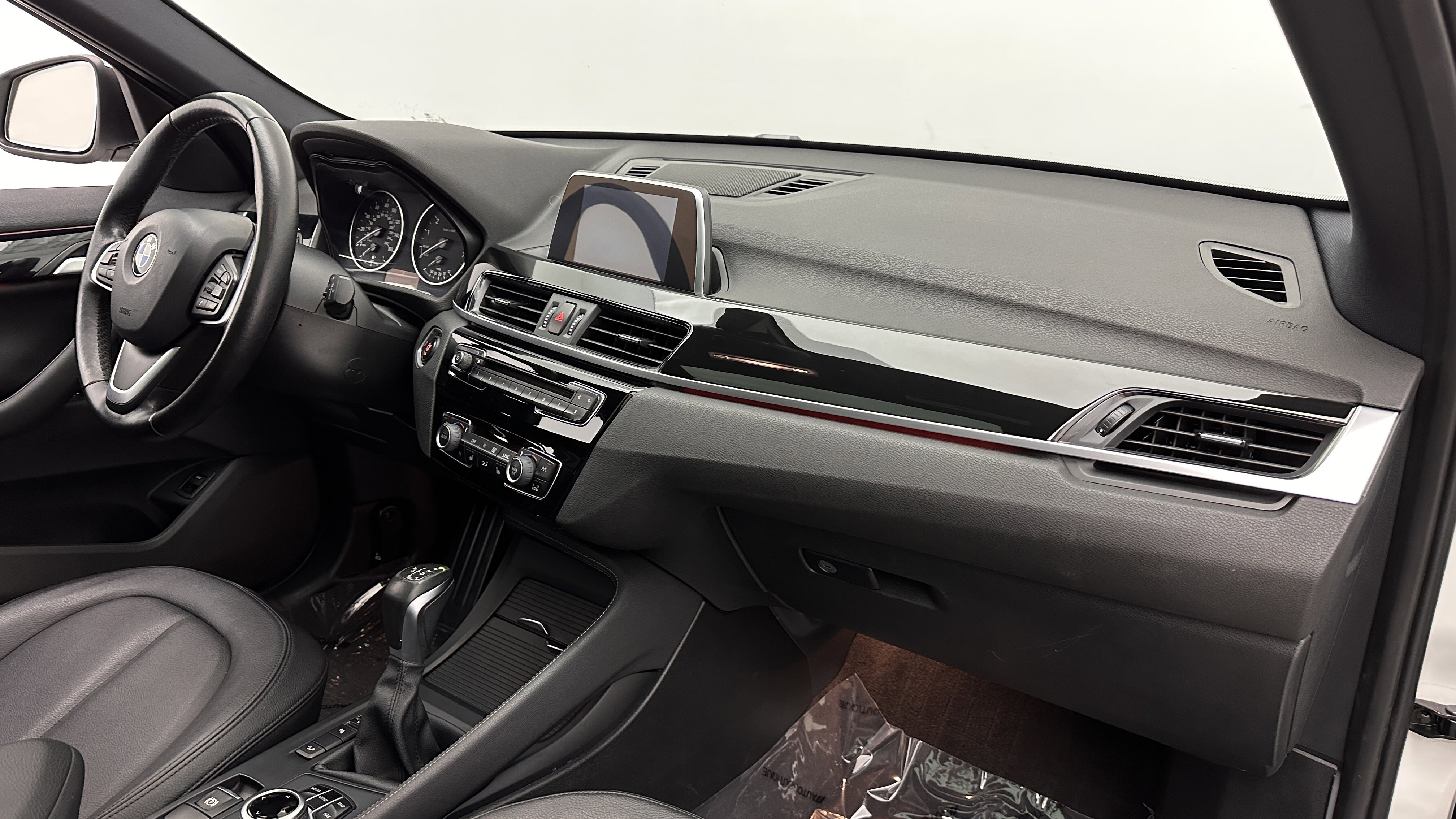 Used 2018 BMW X1 xDrive28i AWD/4WD image 35