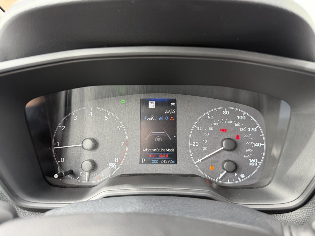 Used 2023 Toyota Corolla Cross LE AWD/4WD image 19
