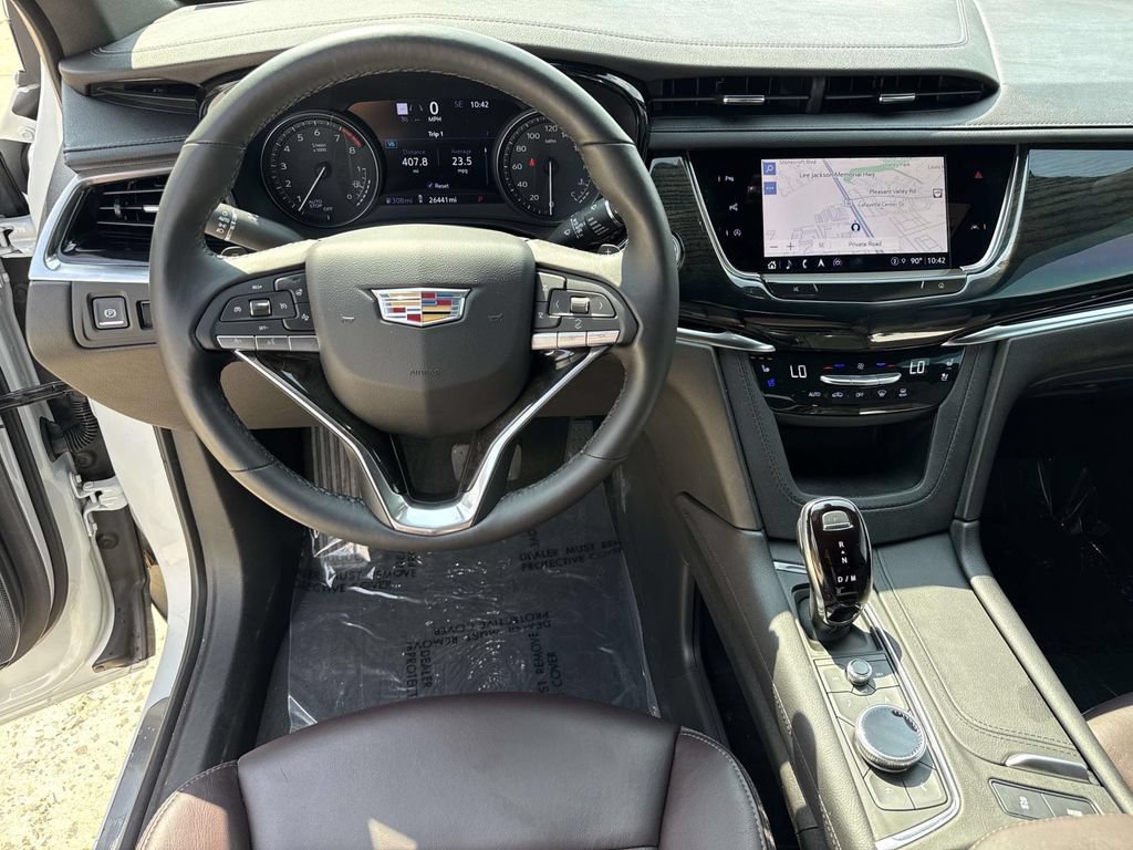 Used 2024 Cadillac XT6 Premium Luxury w/ Technology Package FWD image 31