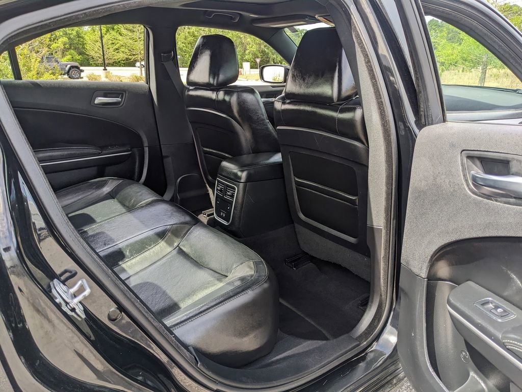 Used 2020 Dodge Charger SXT w/ Leather Interior Group image 39