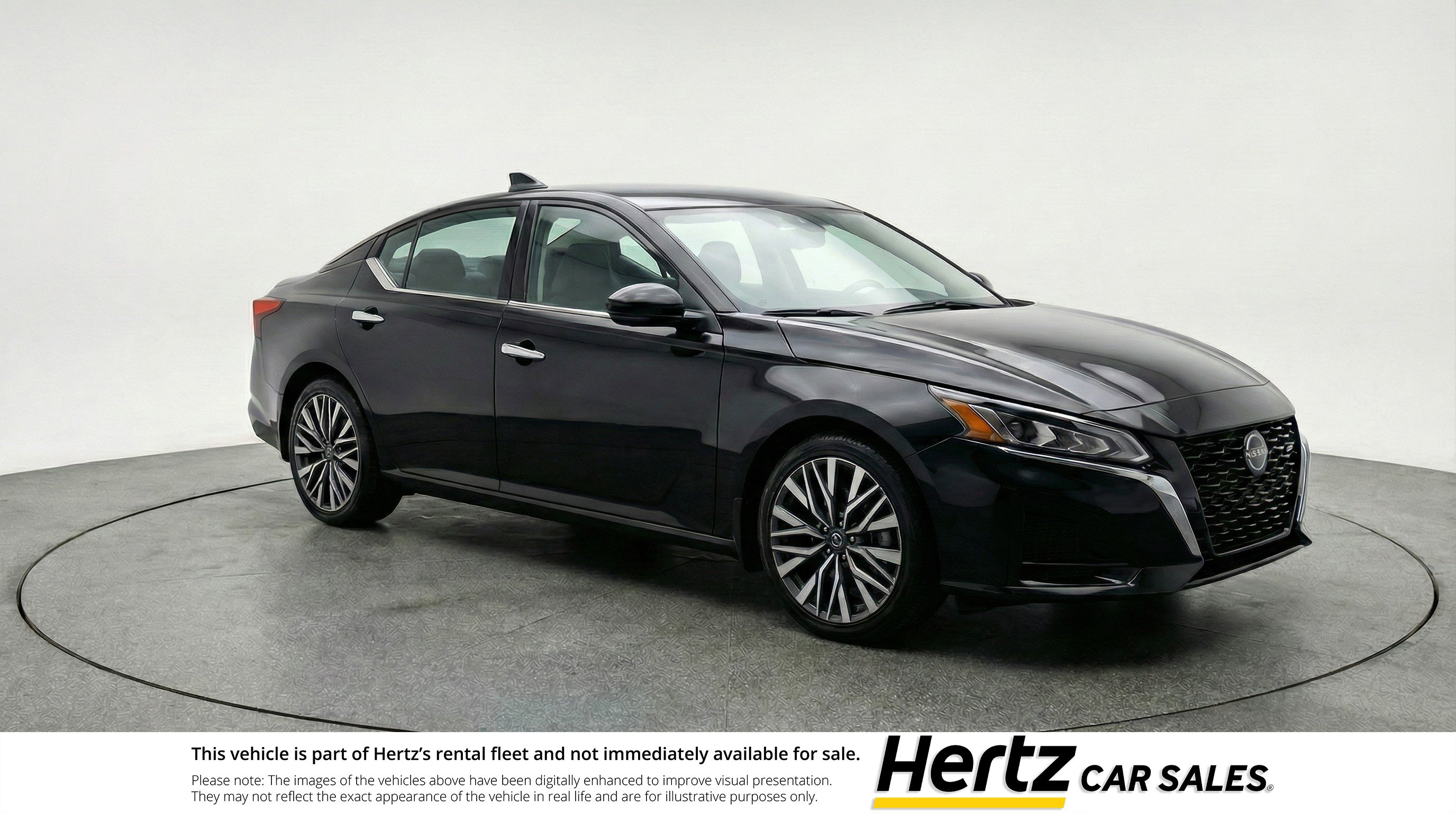 Used 2025 Nissan Altima 2.5 SV image 1