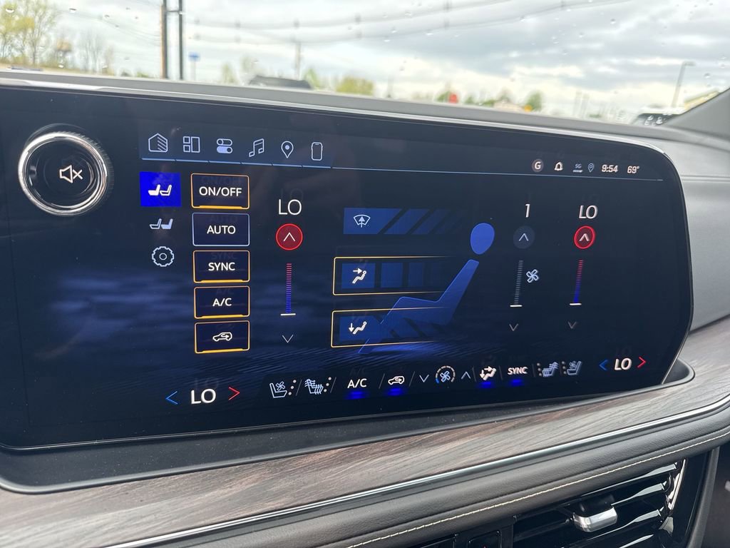 New 2026 Chevrolet Tahoe Premier AWD/4WD image 19
