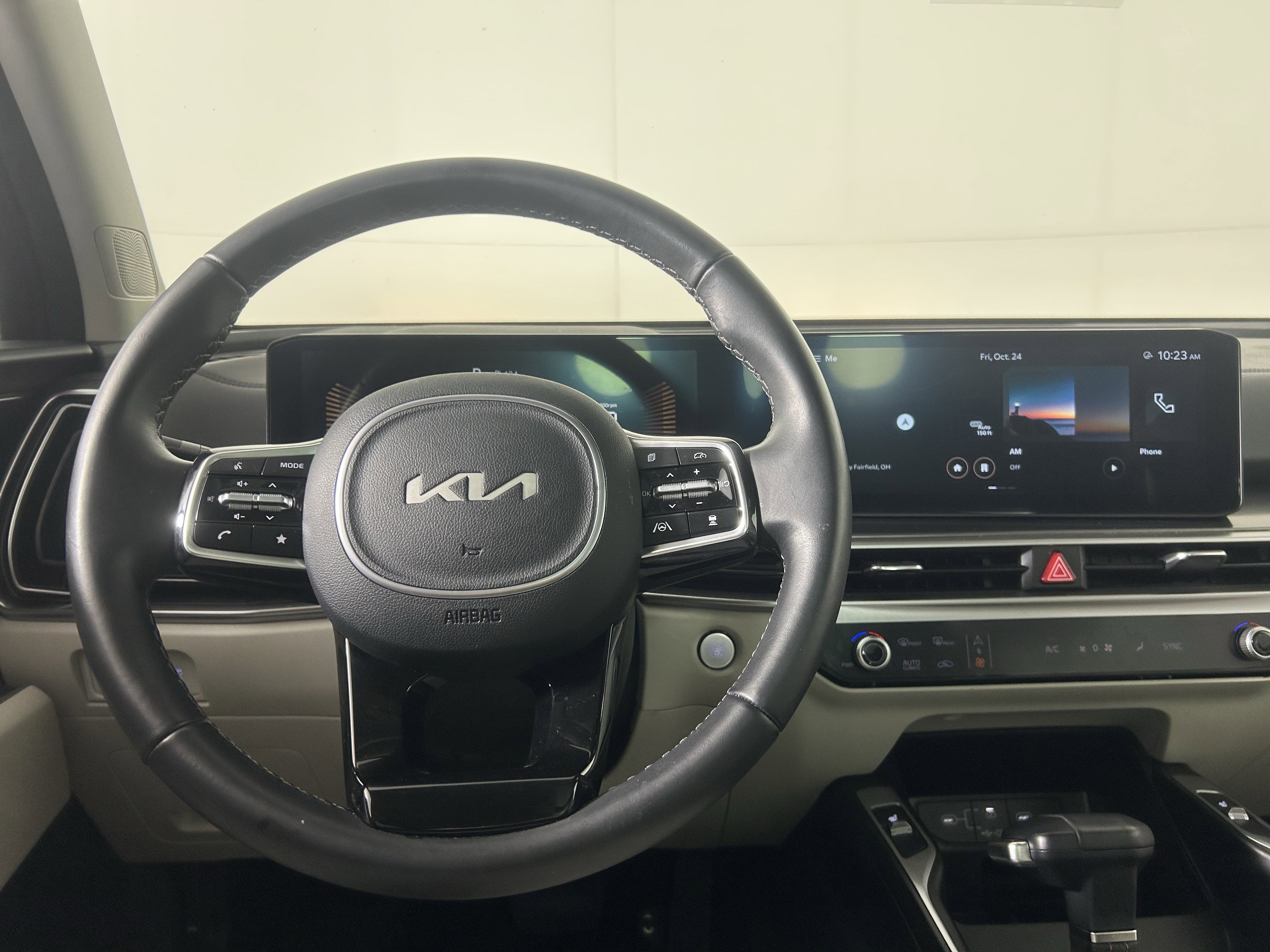 Used 2025 Kia Sorento S w/ Panoramic Sunroof Package image 21