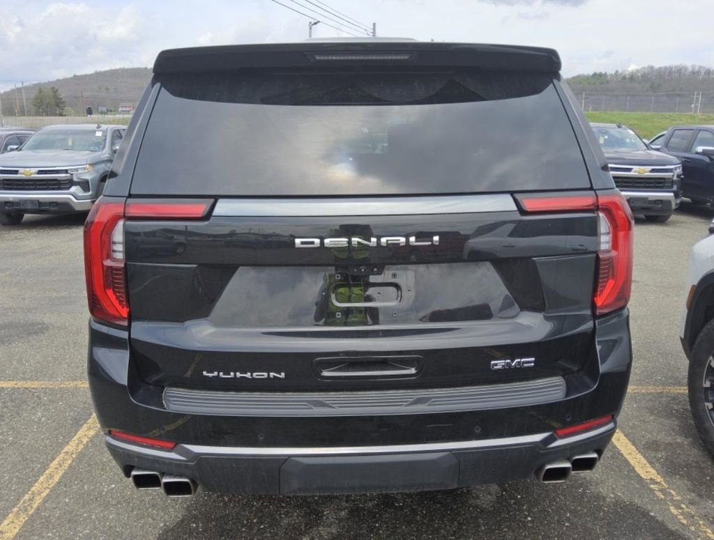 Used 2026 GMC Yukon Denali Ultimate AWD/4WD image 8