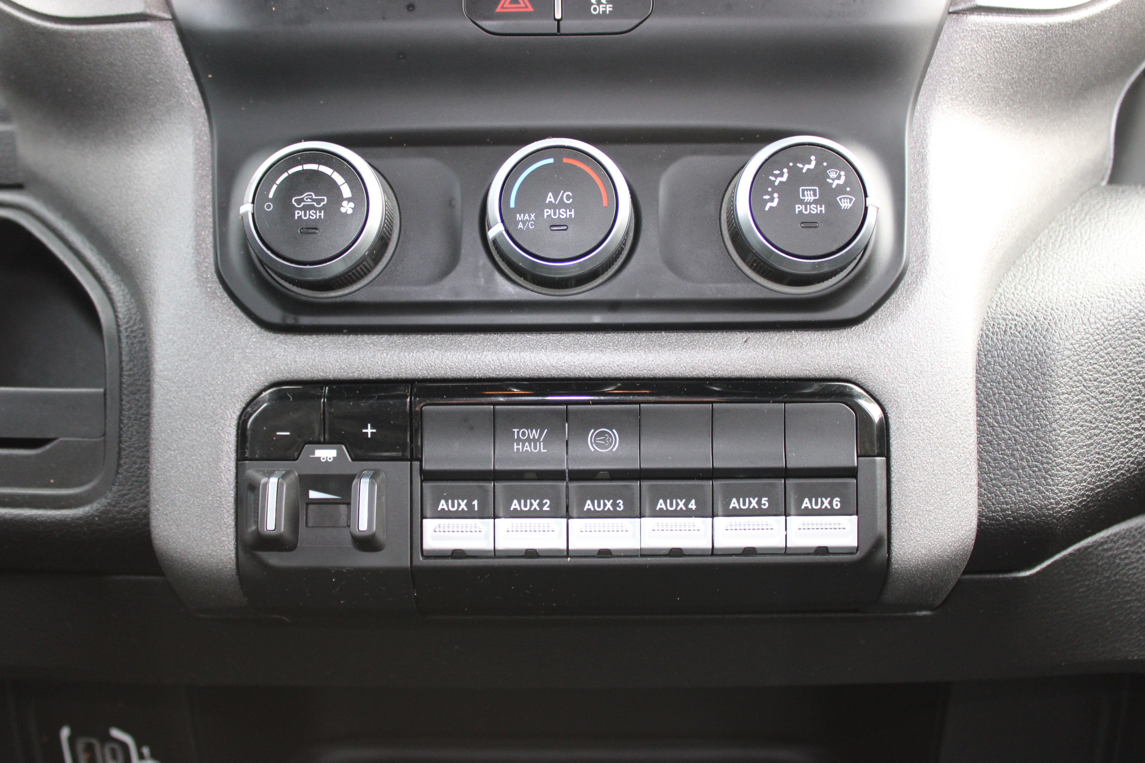 Used 2022 RAM 5500 Tradesman w/ Chrome Appearance Group image 20