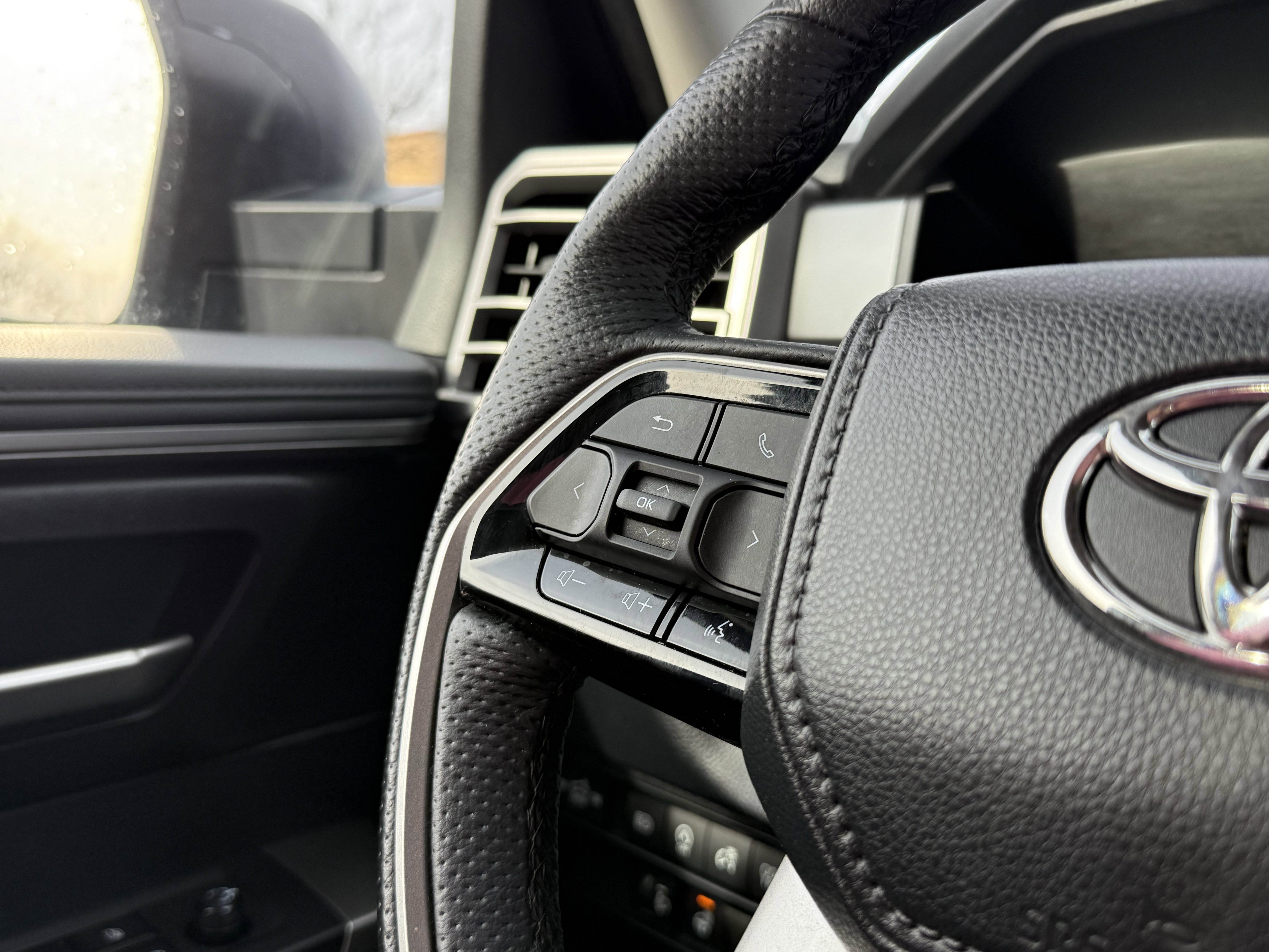 Used 2023 Toyota Tundra SR5 image 18