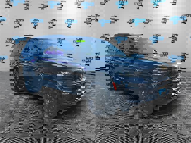 Certified 2023 Jeep Grand Cherokee L Limited w/ Black Appearance Package image 8