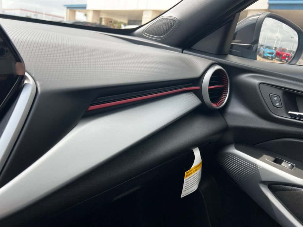 New 2026 Chevrolet Trax RS w/ Sunroof Package image 35