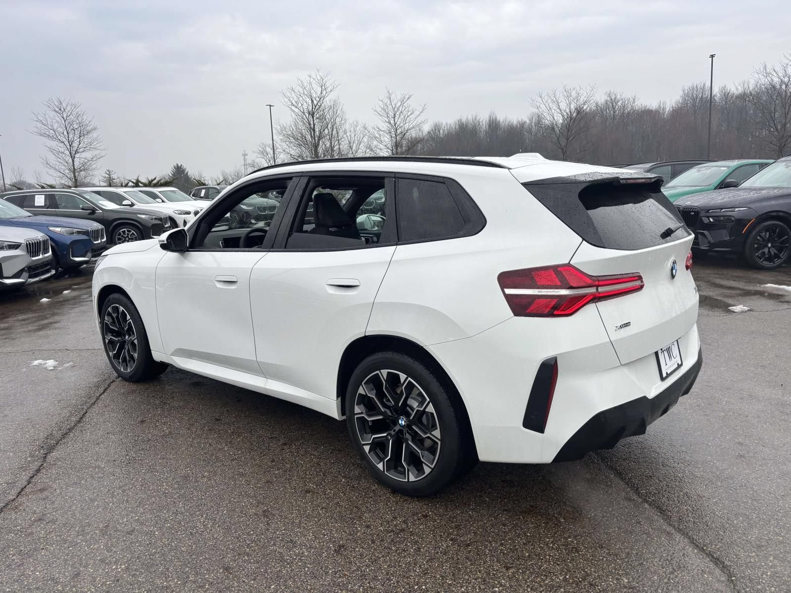 Used 2026 BMW X3 xDrive30i w/ M Sport Package AWD/4WD image 5