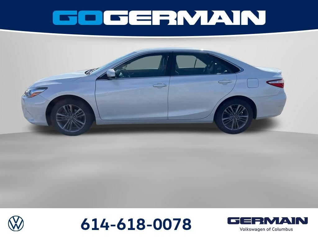 Used 2017 Toyota Camry SE image 4