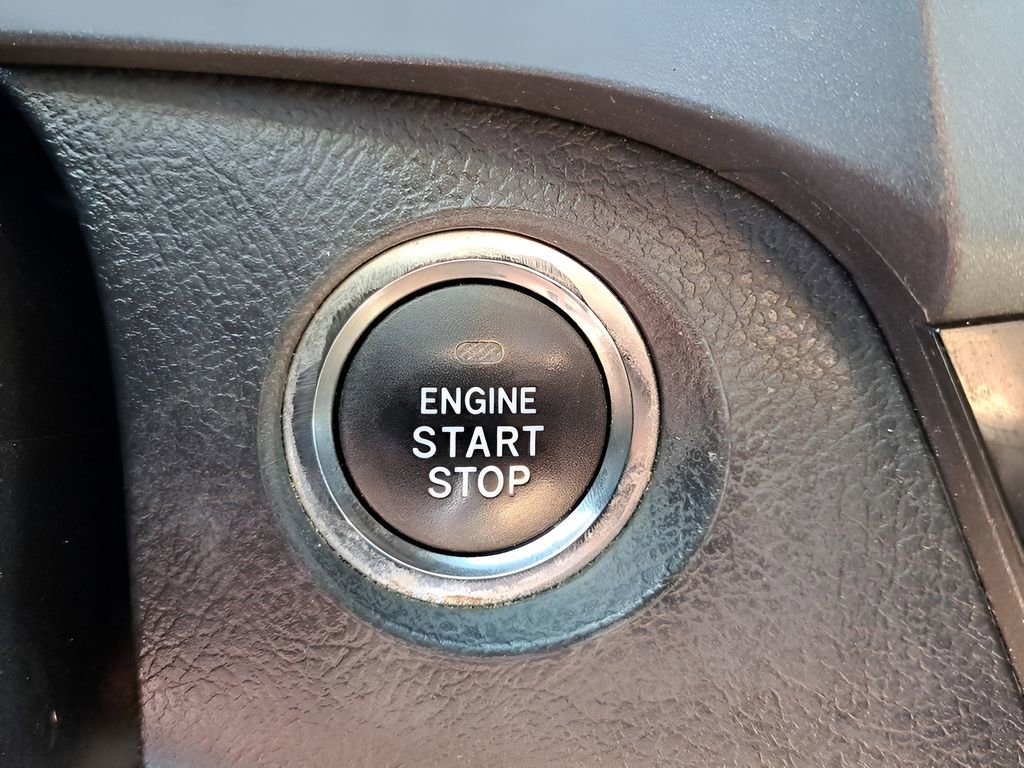 Used 2018 Toyota Sienna Limited Premium w/ Carpet Mat Package image 30