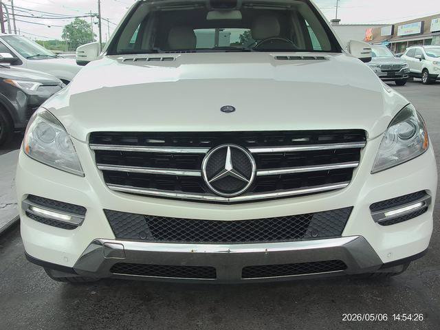 Used 2012 Mercedes-Benz ML 350 4MATIC w/ Premium 2 Pkg image 2