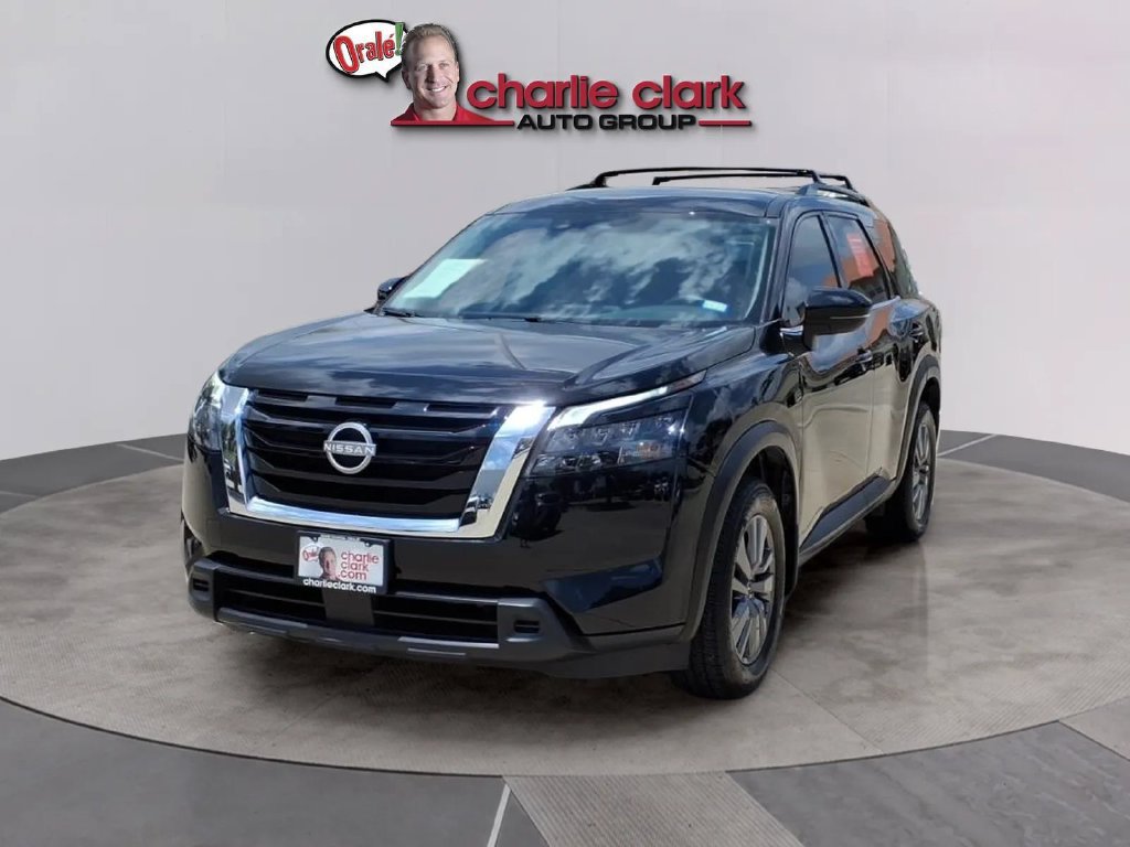 Certified 2024 Nissan Pathfinder SV