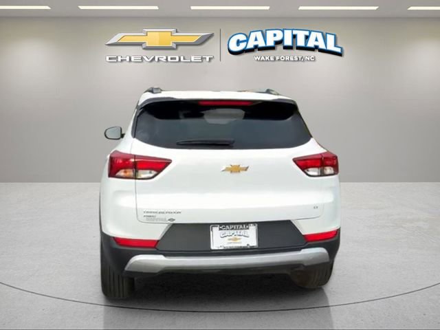 Used 2025 Chevrolet TrailBlazer LT AWD/4WD image 5