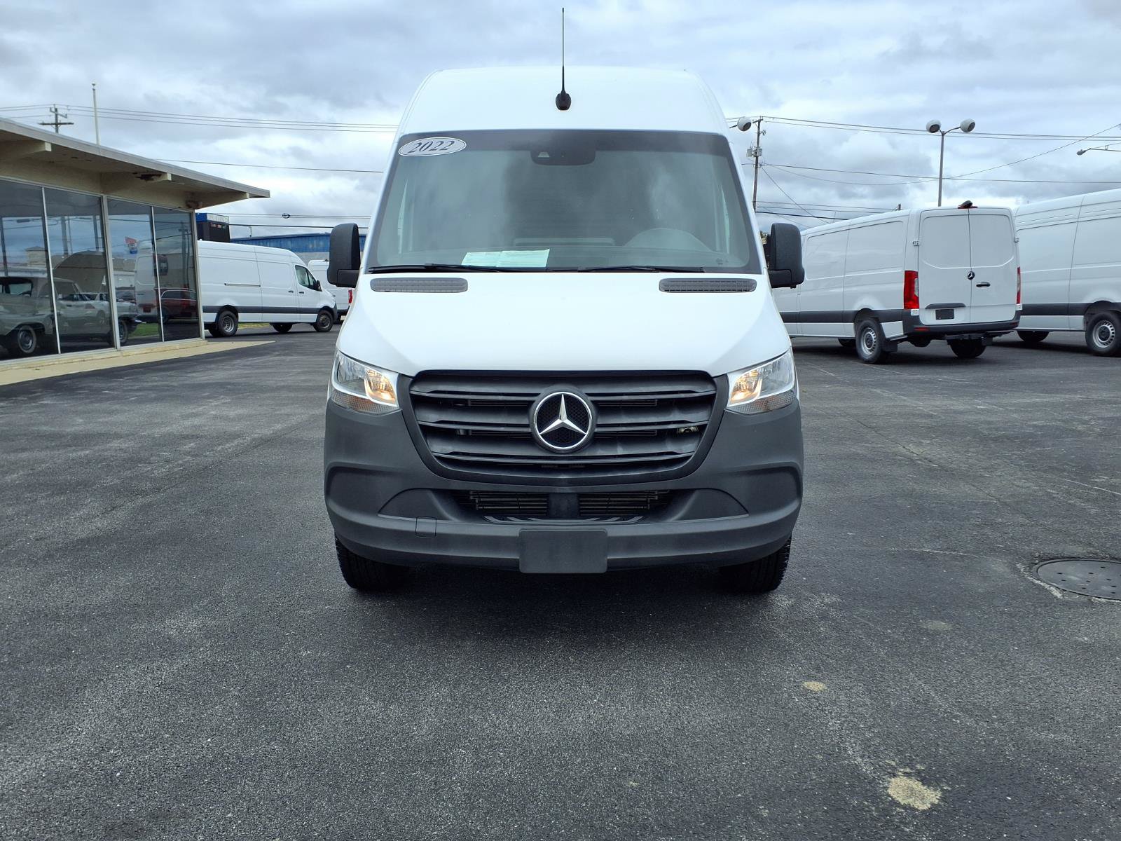 Used 2022 Mercedes-Benz Sprinter 2500 image 4