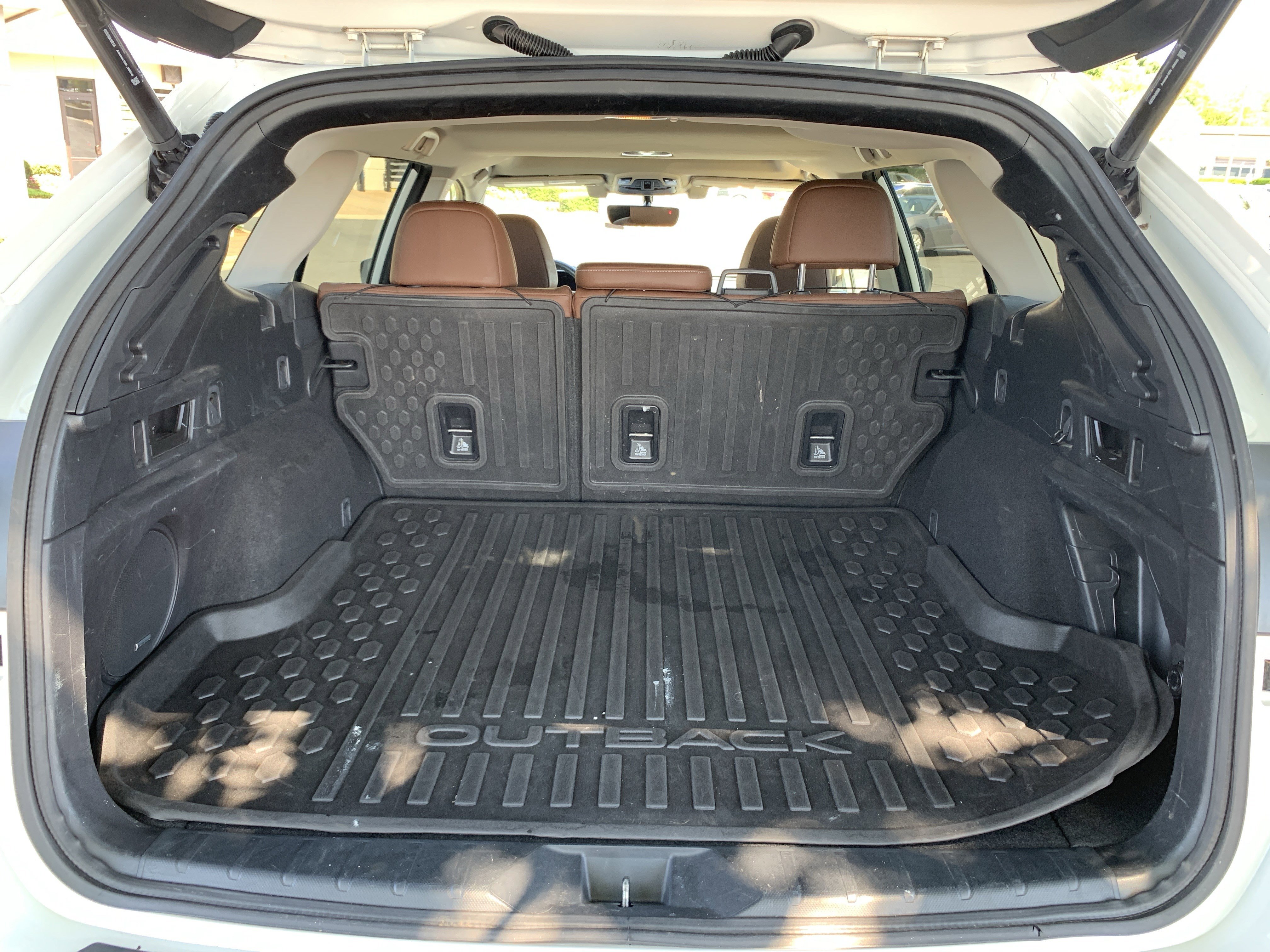Used 2020 Subaru Outback Touring XT AWD/4WD image 34