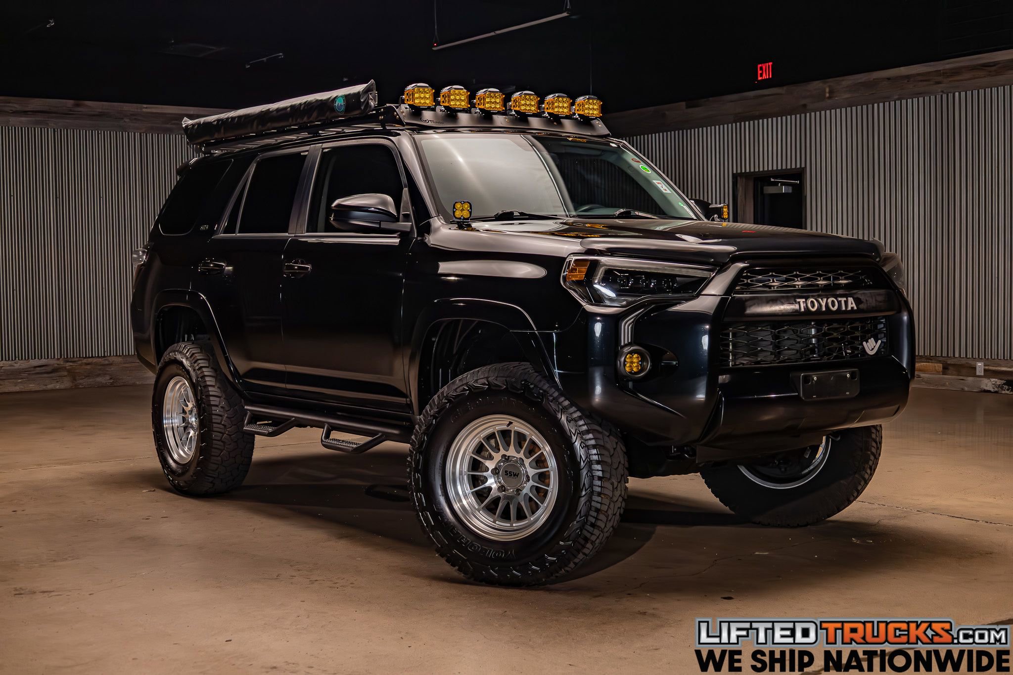 Used 2019 Toyota 4Runner SR5 RWD image 1