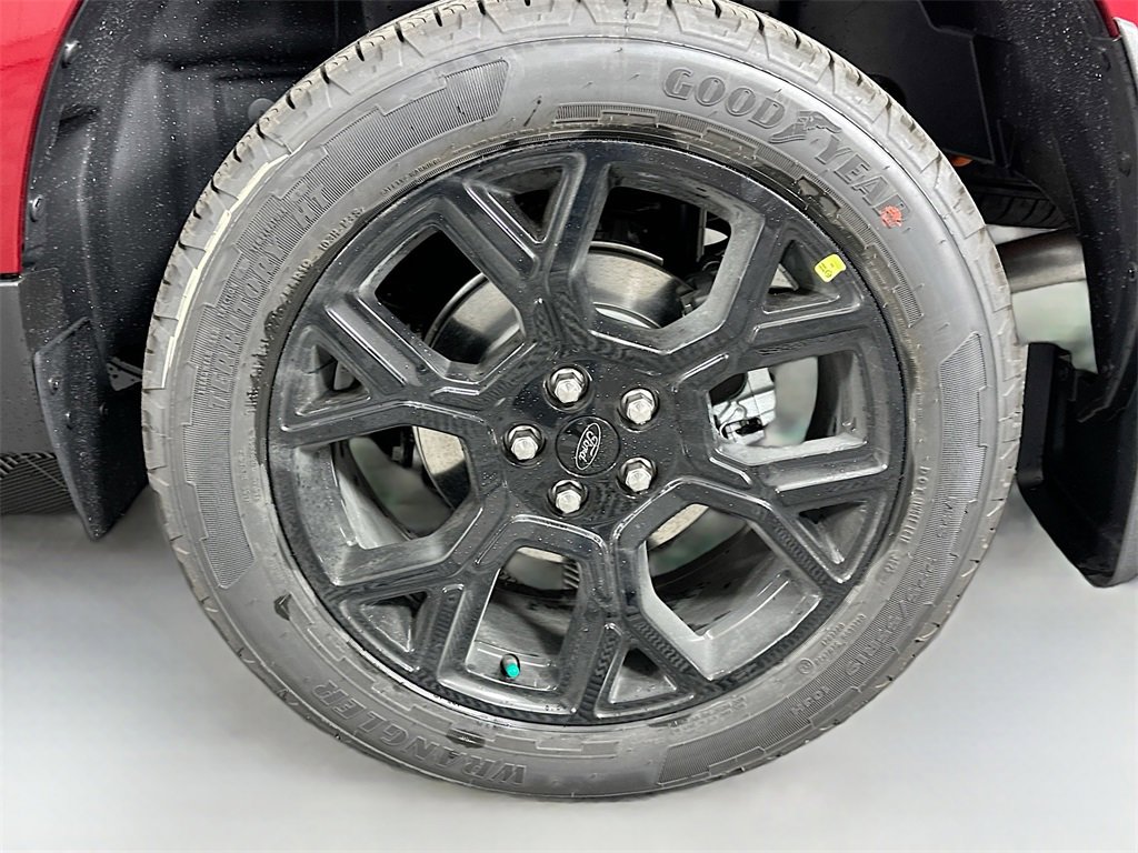 New 2025 Ford Maverick Lariat w/ Black Appearance Package image 31