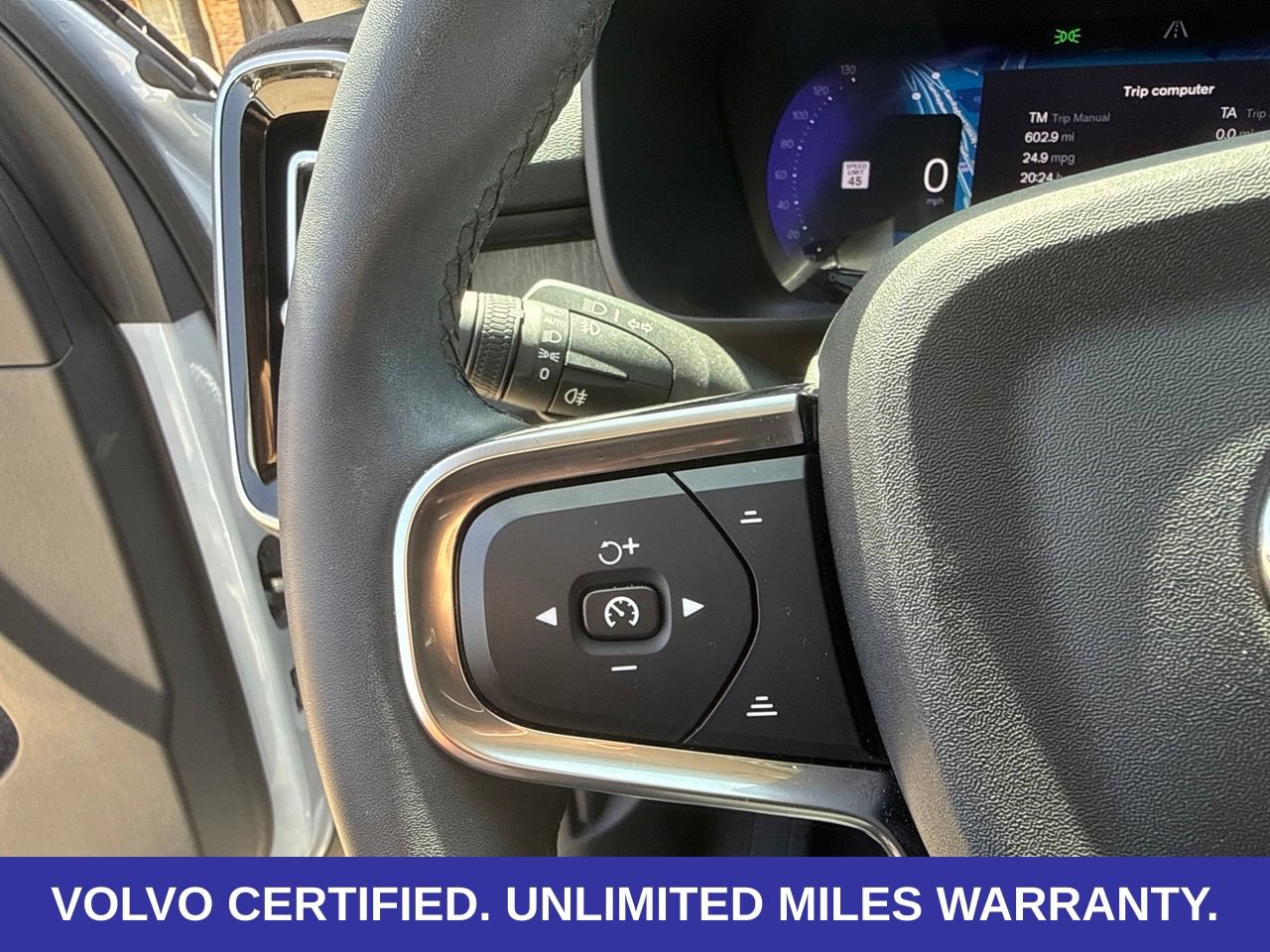 Certified 2024 Volvo XC40 B5 Ultimate w/ Protection Package Premier AWD/4WD image 22