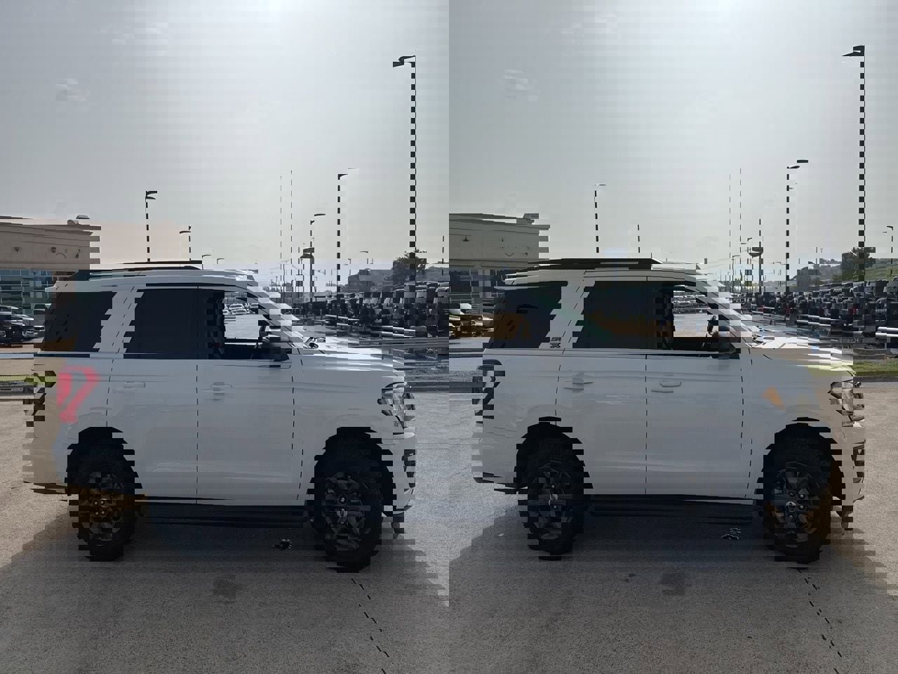 Used 2021 Ford Expedition XL RWD image 16