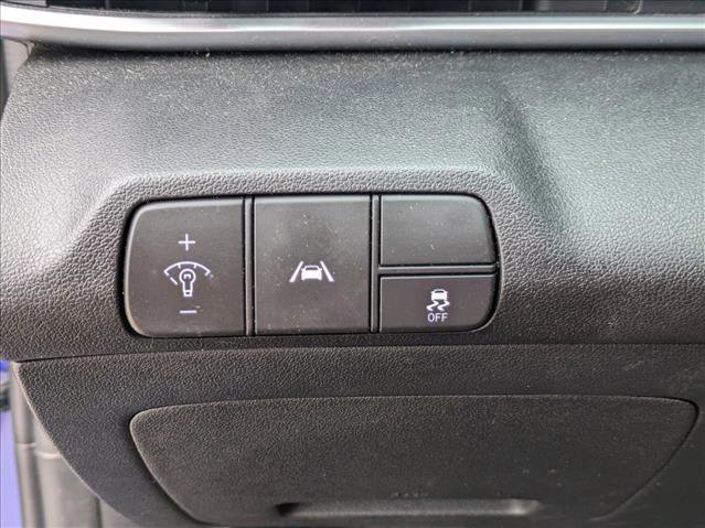 Used 2023 Hyundai Elantra SEL w/ Convenience Package image 10