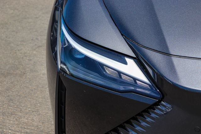 Certified 2025 Lexus RZ 300e FWD image 11