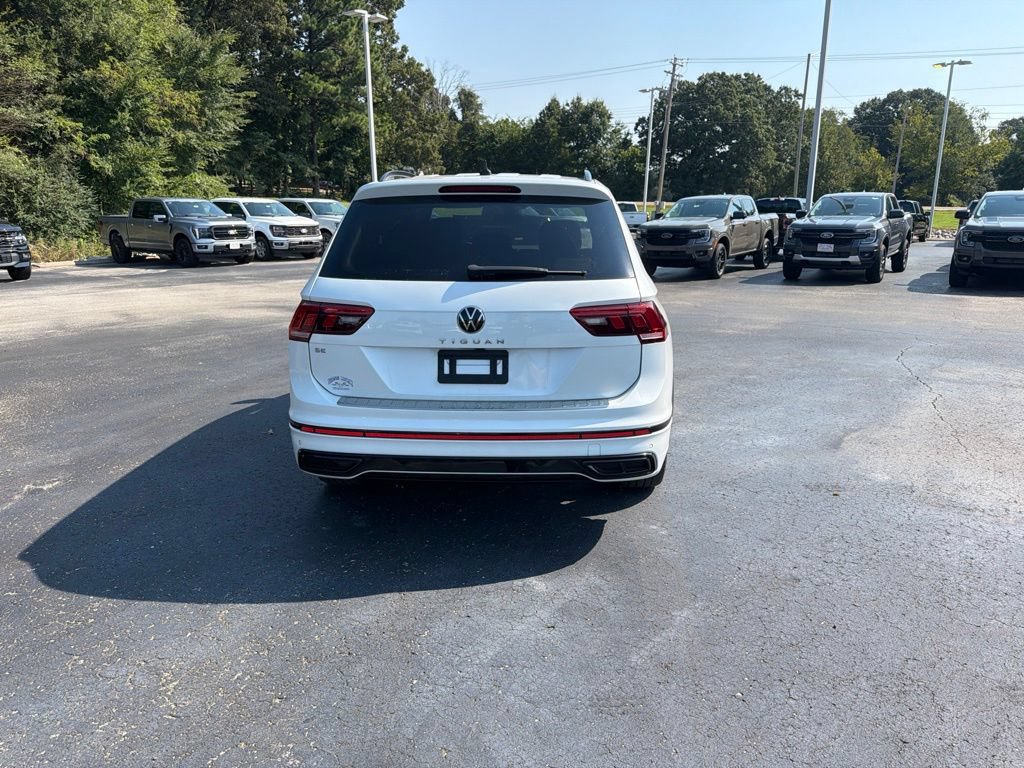 Used 2023 Volkswagen Tiguan SE R-Line FWD image 4