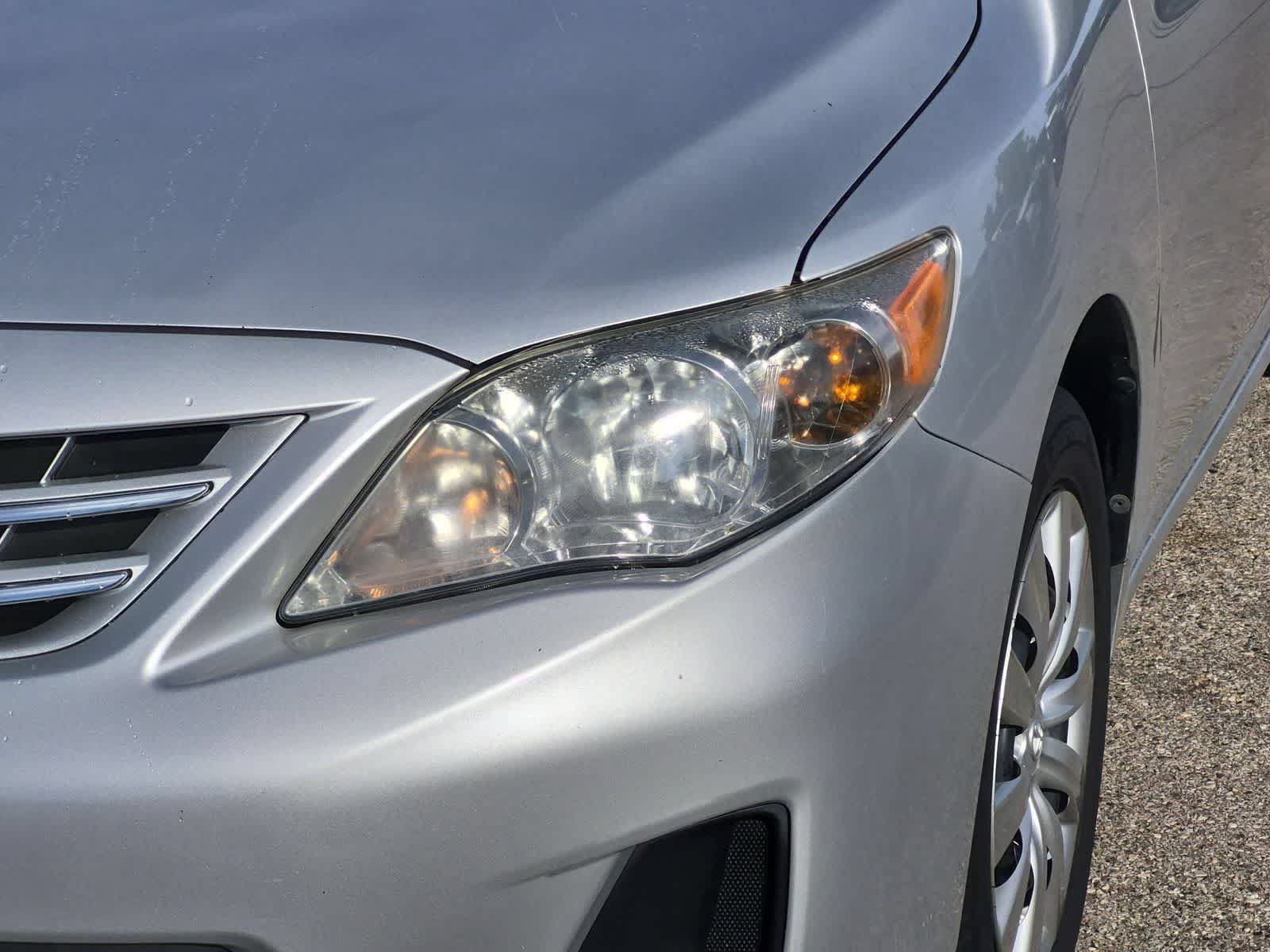 Used 2013 Toyota Corolla LE FWD image 11