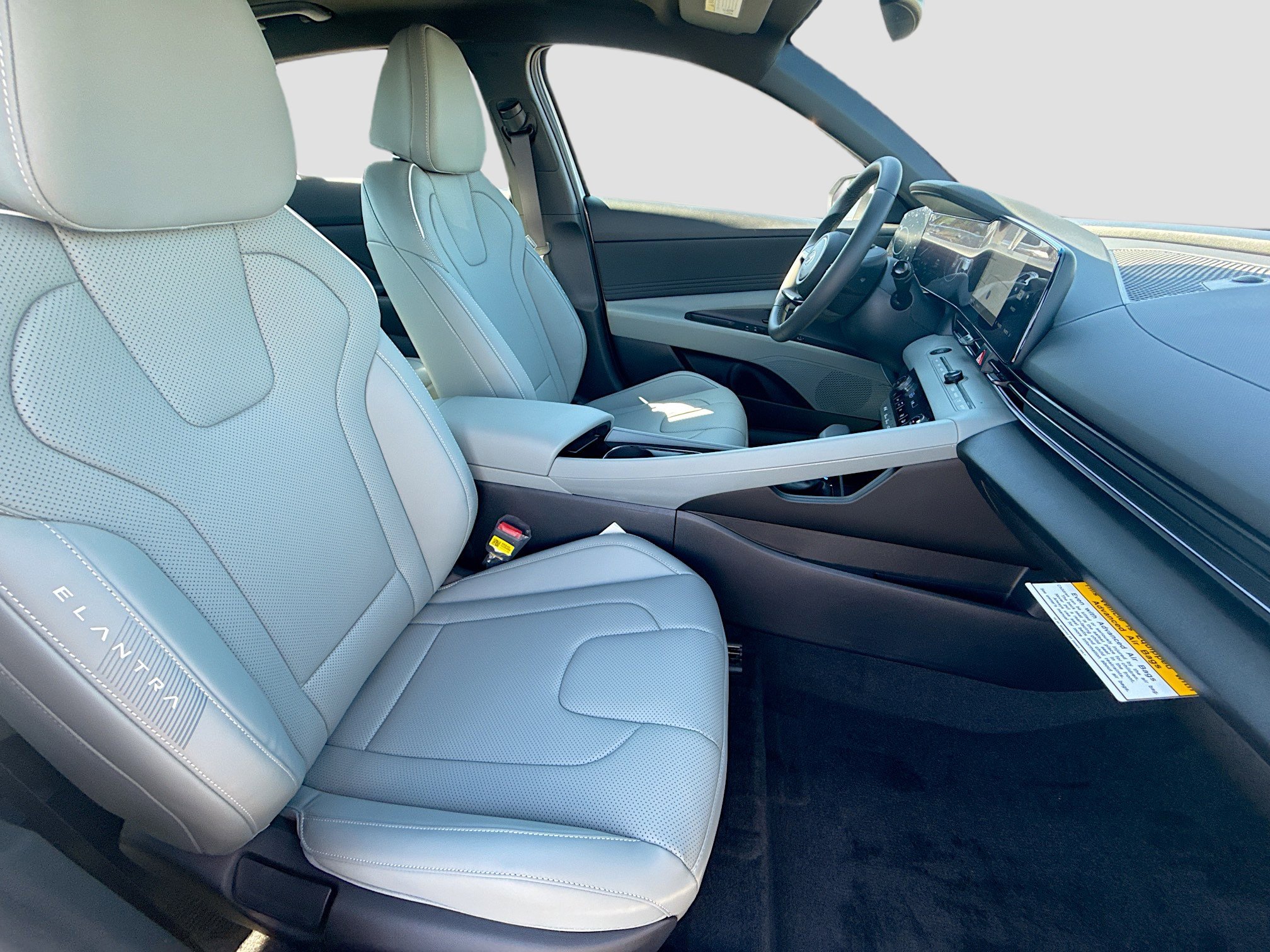 New 2026 Hyundai Elantra Limited image 22