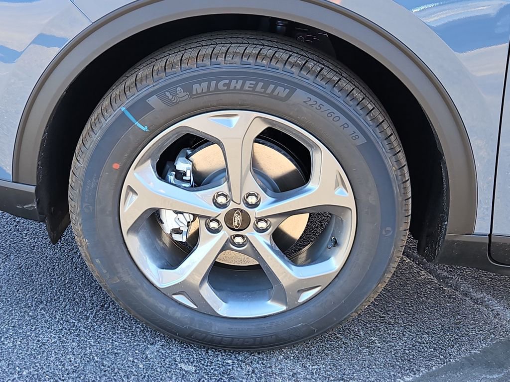 New 2026 Ford Escape ST-Line w/ Tech Pack #1 image 17